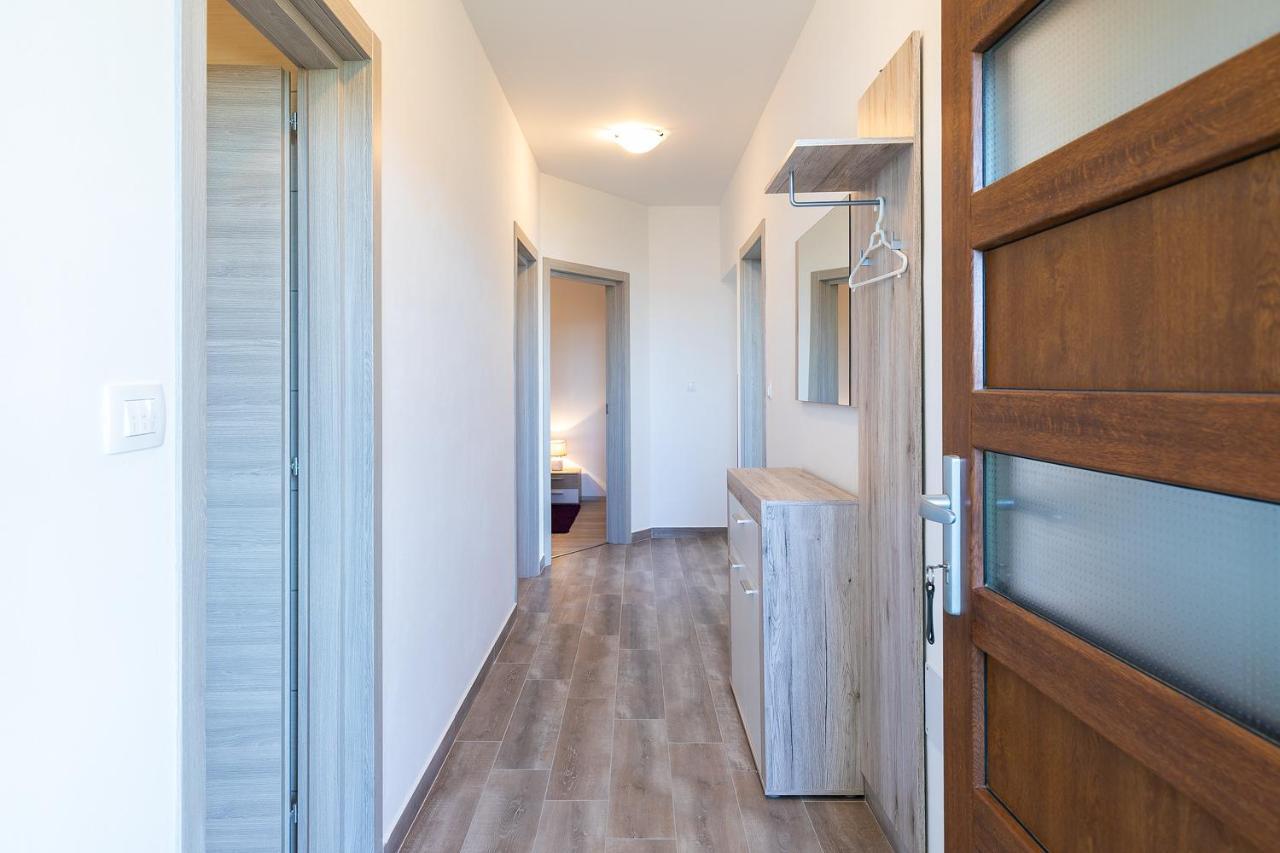 Kaylie Apartment Pula Exterior photo